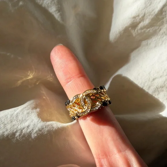 Beautiful Chanel Gold and Black Chain Ring - Picture 10 of 16